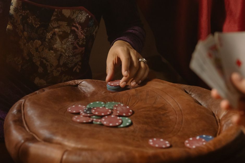 The Real Math of Slots, Poker, and Sports Betting
